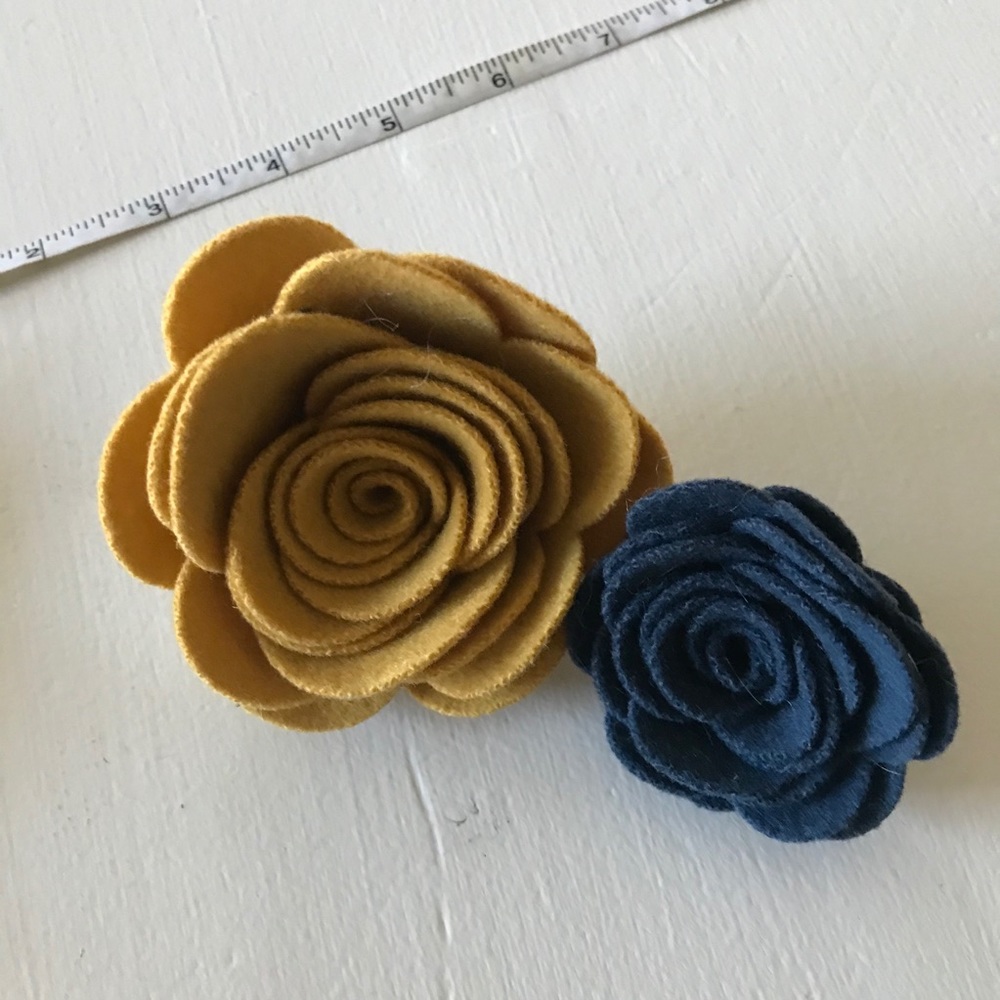 Handmade Wool Felt Pin - Picture 6 of 6